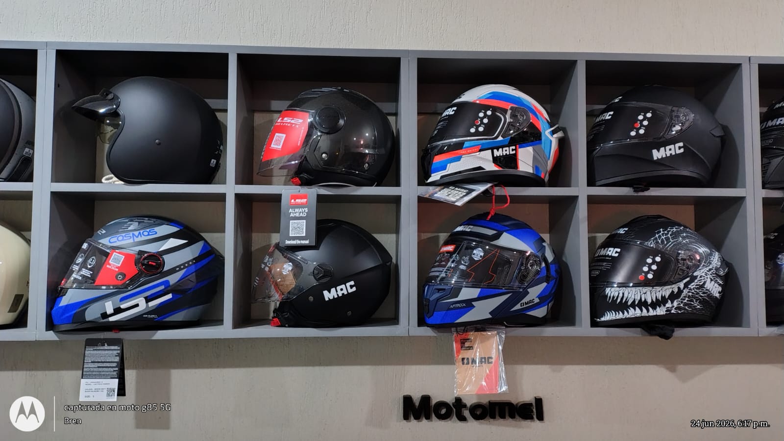 Exhibición de productos en el local
